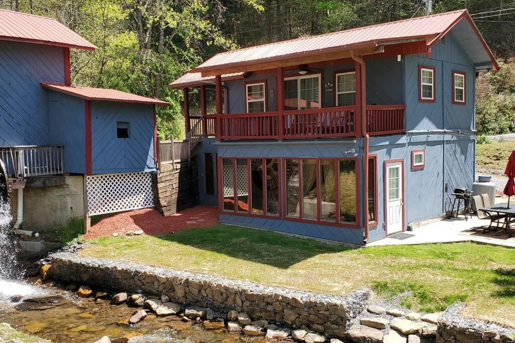 Waterwheel Cabin By The Creek Murphy Esterno foto