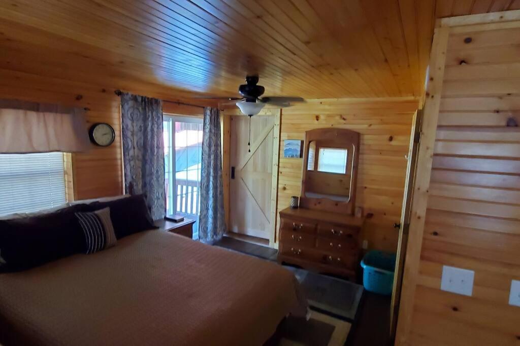 Waterwheel Cabin By The Creek Murphy Esterno foto