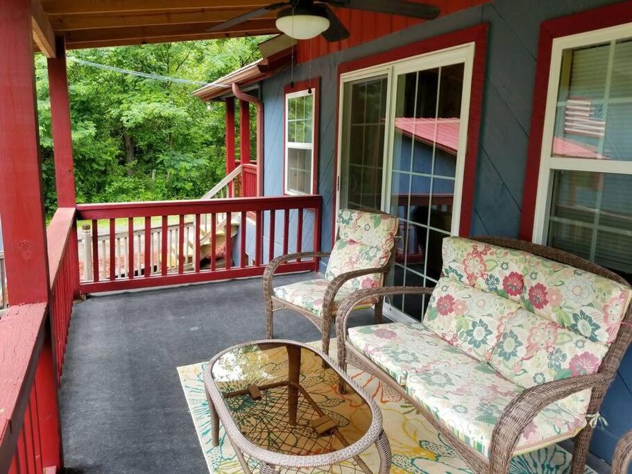 Waterwheel Cabin By The Creek Murphy Esterno foto
